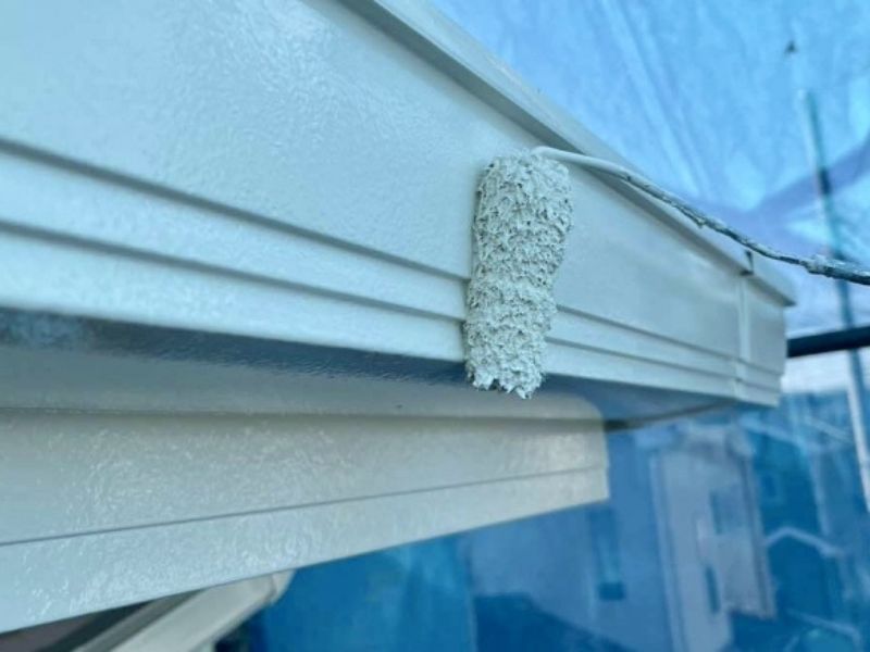 【外壁塗装】なぜ雨樋も一緒に塗るの？お家を長持ちさせる雨樋塗装の役割と安心のメリット